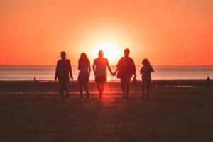 التأمين على الحياة - الأسرة - الشاطئ